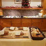 酒店 Typically Swiss Taescherhof 3*