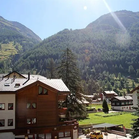 Typically Swiss Taescherhof 3* Täsch