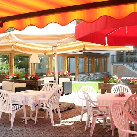 Otel Typically Swiss Taescherhof Täsch