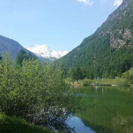 Otel Typically Swiss Taescherhof