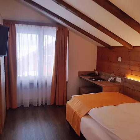 Otel Typically Swiss Taescherhof Täsch