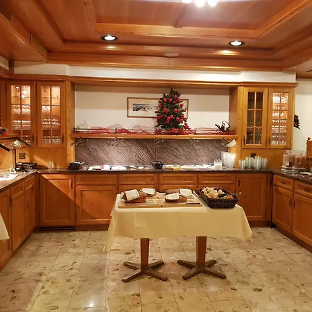 Hotel Typically Swiss Taescherhof Täsch