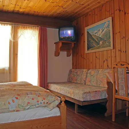 Typically Swiss Täscherhof 3*