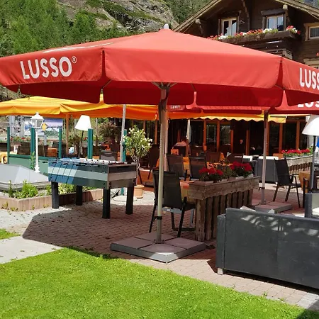 Typically Swiss Taescherhof Otel Täsch