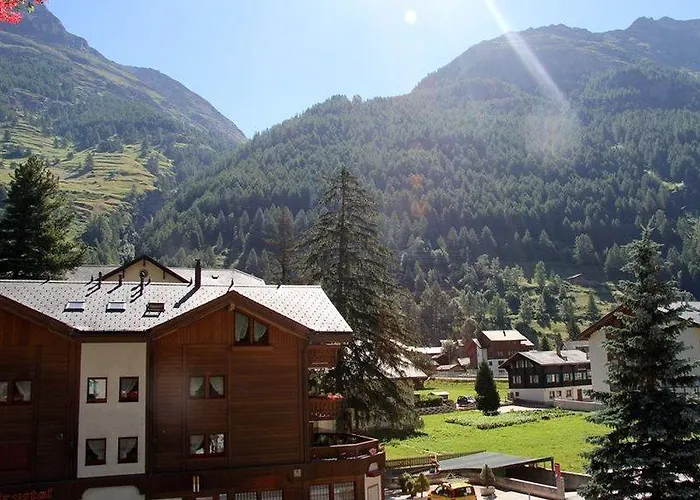 Typically Swiss Taescherhof 3* Täsch