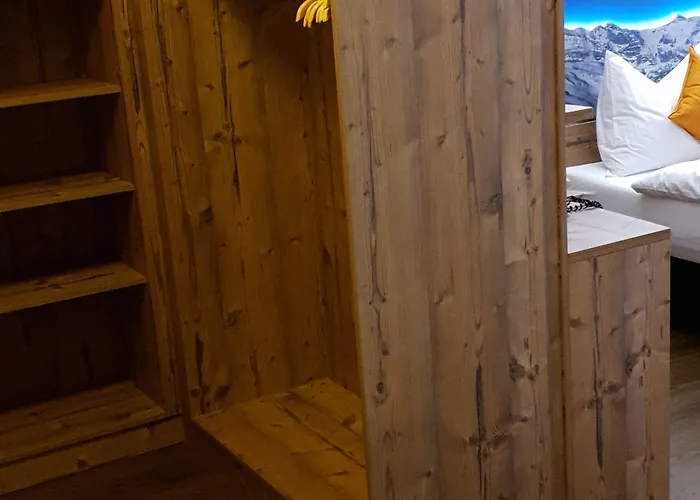 Ξενοδοχείο Typically Swiss Taescherhof 3*