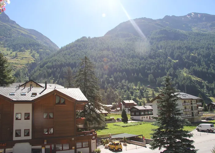 Typically Swiss Taescherhof Ξενοδοχείο Täsch