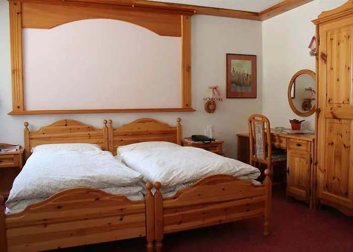 Ξενοδοχείο Typically Swiss Taescherhof 3*