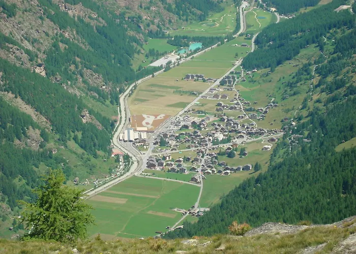 Typically Swiss Taescherhof Hotel Täsch