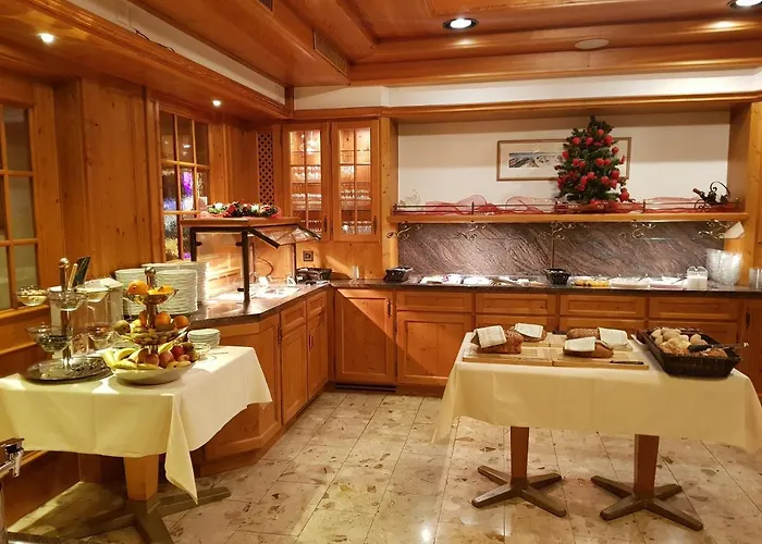 Hotel Typically Swiss Taescherhof