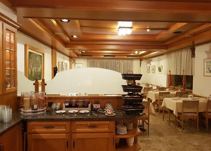 Hotel Typically Swiss Taescherhof