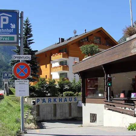 Typically Swiss Taescherhof 3*